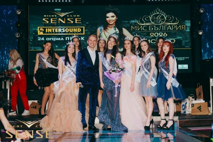 Таня Георгиева бе коронясана за &bdquo;Мис България Хасково&ldquo; на бляскава церемония