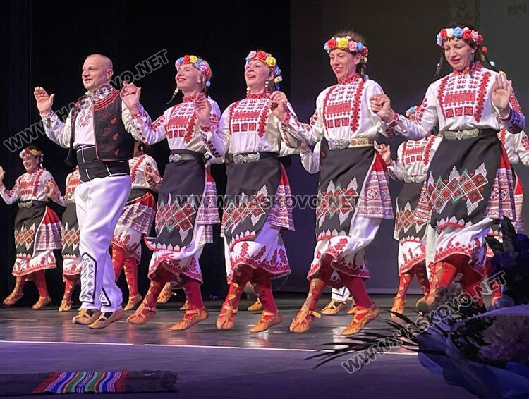 Кърджали празнува с &bdquo;Пъстро хоро&ldquo;: 15 г. съхранени традиции и международно признание