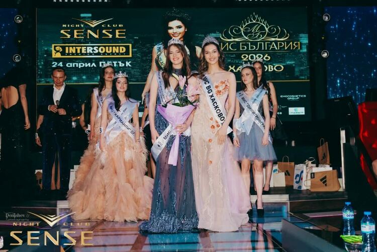 Таня Георгиева бе коронясана за &bdquo;Мис България Хасково&ldquo; на бляскава церемония