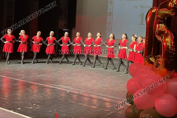 Кърджали празнува с &bdquo;Пъстро хоро&ldquo;: 15 г. съхранени традиции и международно признание