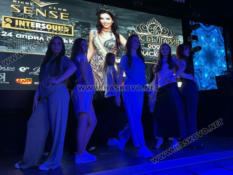 Таня Георгиева бе коронясана за &bdquo;Мис България Хасково&ldquo; на бляскава церемония