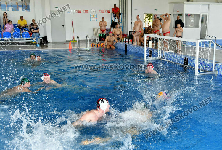 Хасково домакинства на атрактивен турнир по водна топка