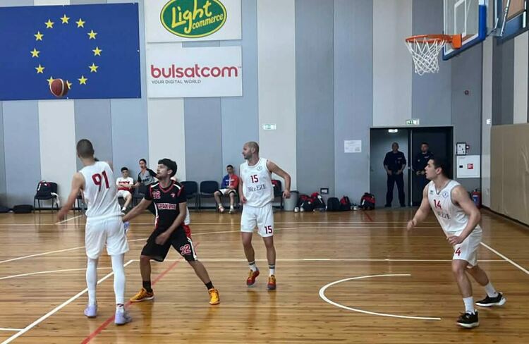 Дубълът на баскетболния &bdquo;Хасково&ldquo; с победа на старта на плейофите