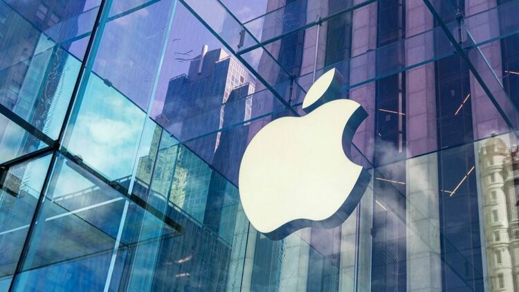 Apple най-накрая прави голяма промяна при iPhone 18