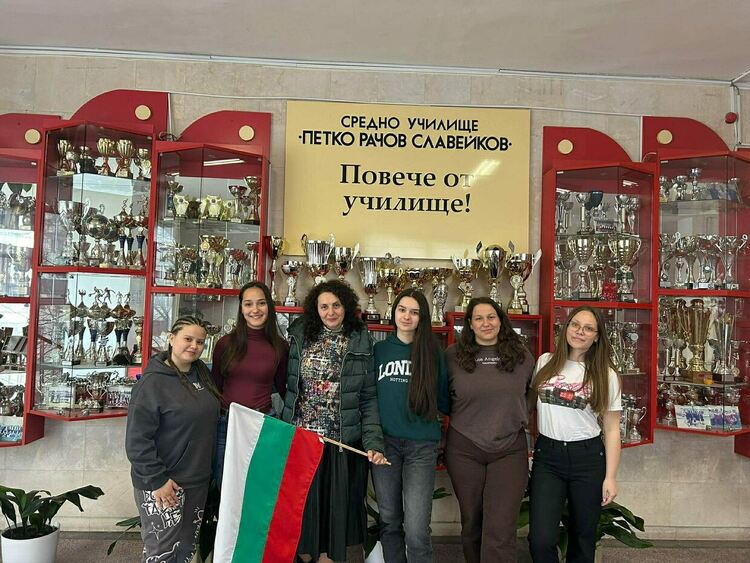 Славейковци на път за Чехия по проект на &bdquo;Родопея &ndash; Балканика&ldquo;