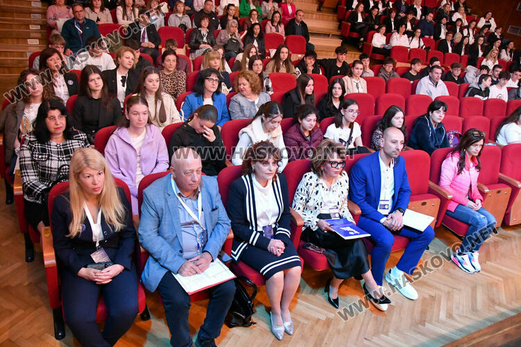 Хасково събра иноватори: Как изкуственият интелект променя паметта и учебния процес в STEM среда