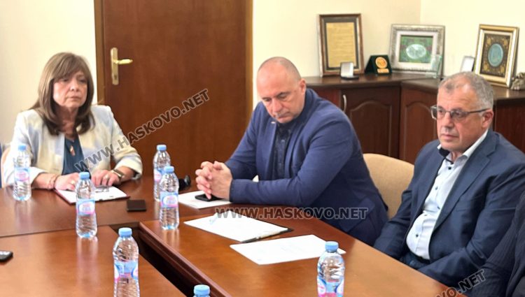 Петима загинаха на работните си места си места през 2025 година