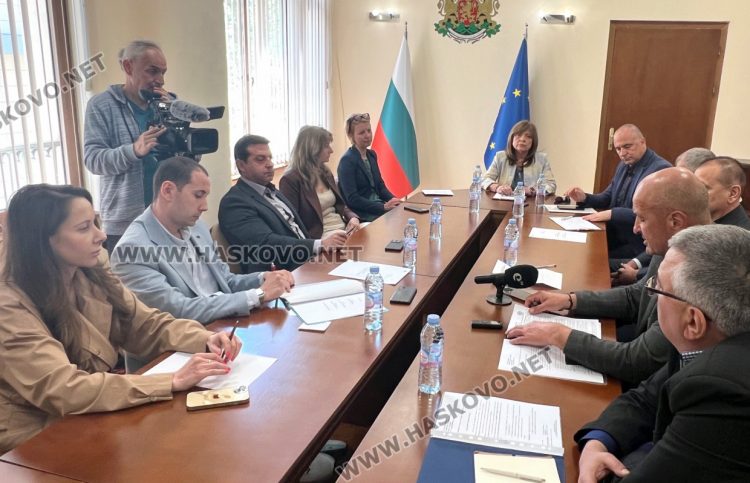 Петима загинаха на работните си места си места през 2025 година