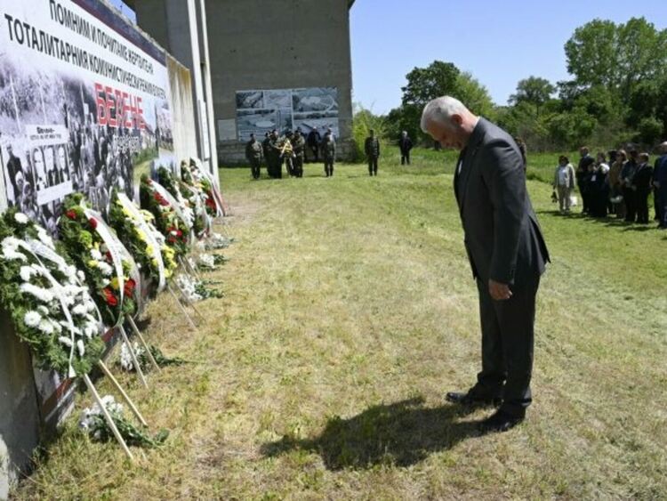 Министри почетоха паметта на жертвите на лагера &bdquo;Белене&ldquo; по повод 77 години от създаването му