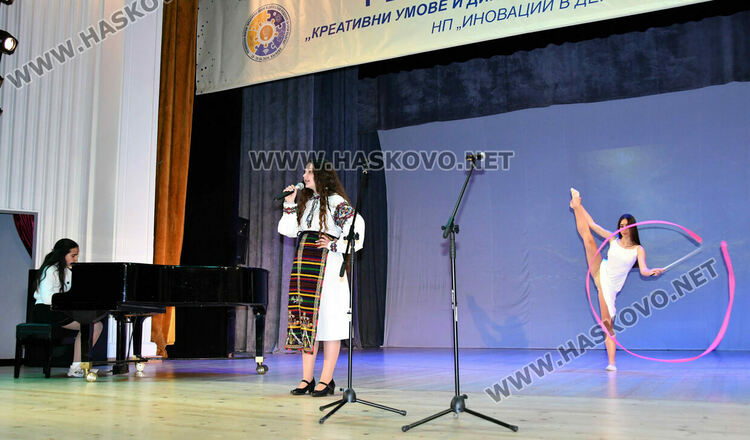 Хасково събра иноватори: Как изкуственият интелект променя паметта и учебния процес в STEM среда