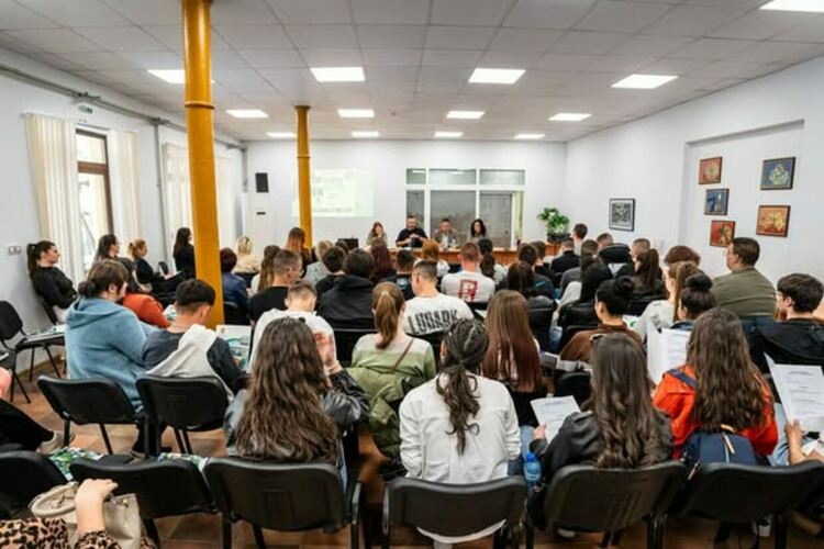 Форум "Развитие: Избери себе си. Създай бъдещето" се проведе в МКИЦ &bdquo;Европа&ldquo; &ndash; гр. Радомир 