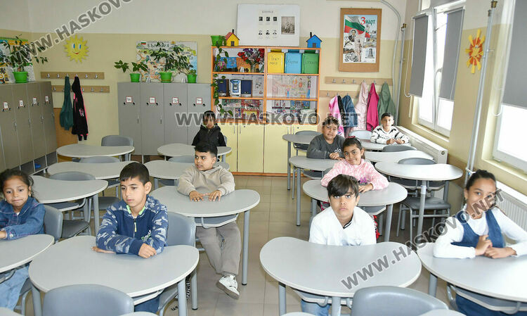 НУ &bdquo;Георги Сава Раковски&ldquo; в Хасково вече има модерен STEM център