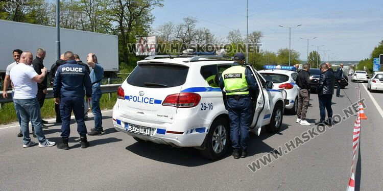 Стрелбата край Хасково заради покупко-продажба на луксозна кола