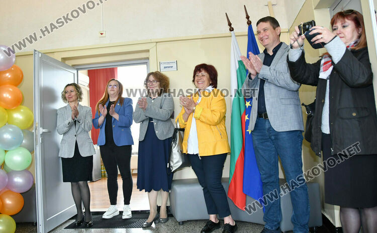 НУ &bdquo;Георги Сава Раковски&ldquo; в Хасково вече има модерен STEM център