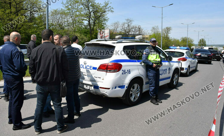 Стрелбата край Хасково заради покупко-продажба на луксозна кола