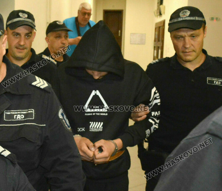 Иван Костов