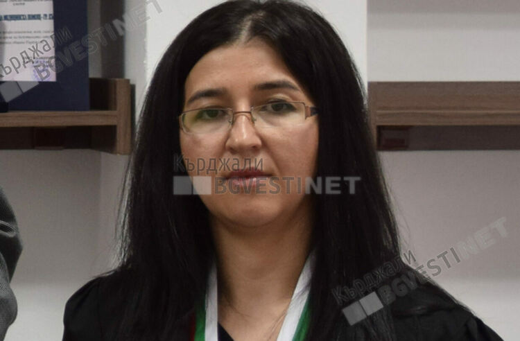 д-р Филиз Абедин