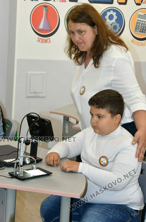 НУ &bdquo;Георги Сава Раковски&ldquo; в Хасково вече има модерен STEM център