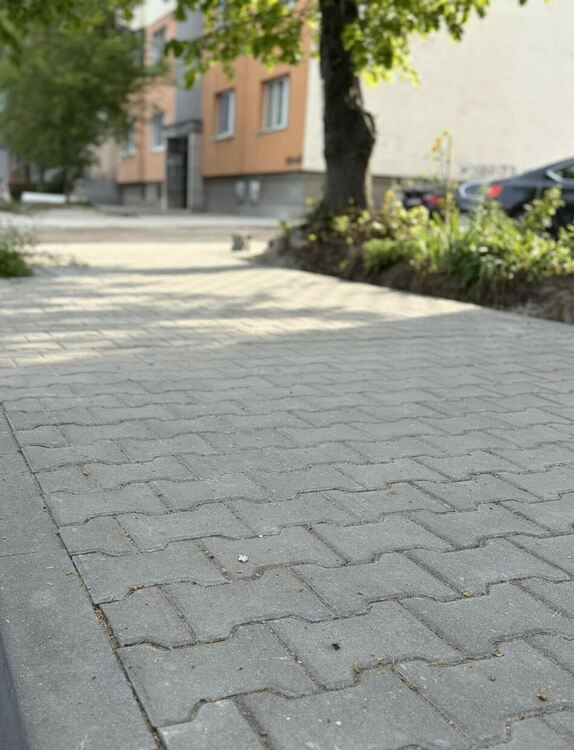 Нови тротоари и паркоместа се изграждат по улиците &bdquo;Струма&ldquo; и &bdquo;Георги Раковски&ldquo;