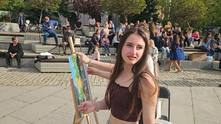 Пленера &bdquo;Пеньо Пенев &ndash; цветовете и звуците на думите&ldquo; събра десетки ученици от Димитровград