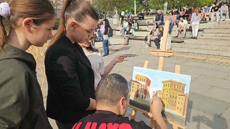 Пленера &bdquo;Пеньо Пенев &ndash; цветовете и звуците на думите&ldquo; събра десетки ученици от Димитровград