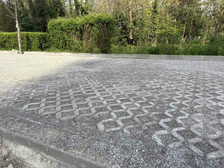 Нови тротоари и паркоместа се изграждат по улиците &bdquo;Струма&ldquo; и &bdquo;Георги Раковски&ldquo;