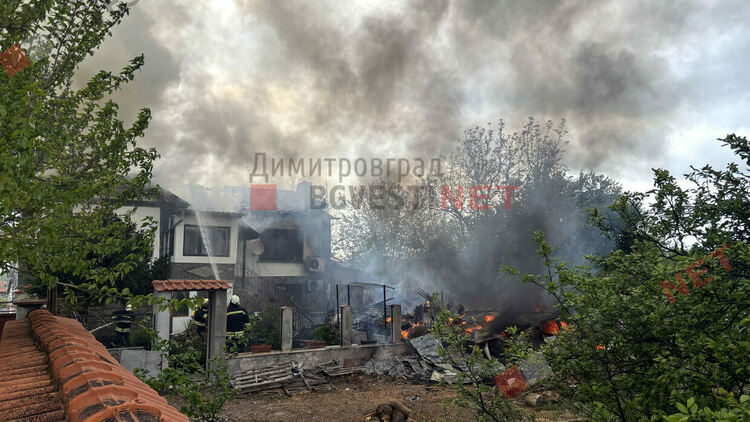 Пожар в село Крум остави 68-годишна жена без дом