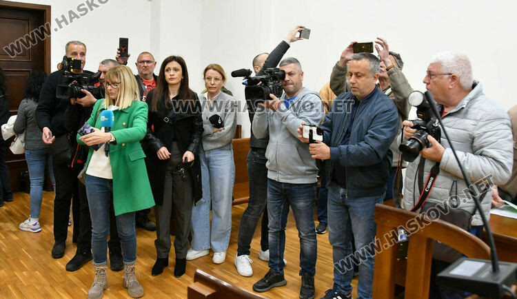 Иван Костов застана пред съда за убийството на Маги