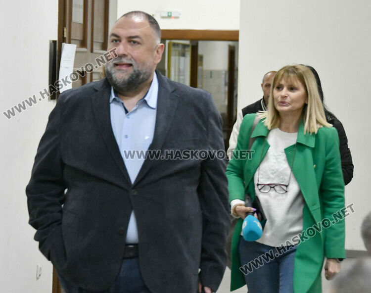 Иван Костов застана пред съда за убийството на Маги