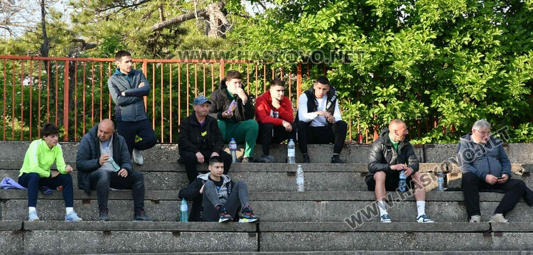 Футболистите на &bdquo;Ямбол&ldquo; си тръгнаха с точка от Хасково 