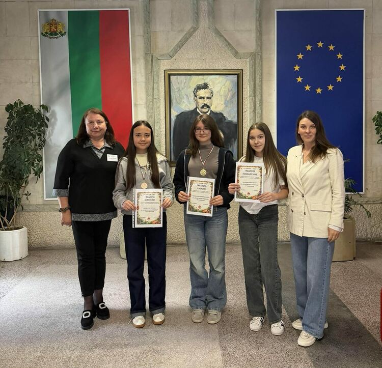 Славейковци с отличия от &bdquo;Пролетна палитра&ldquo;