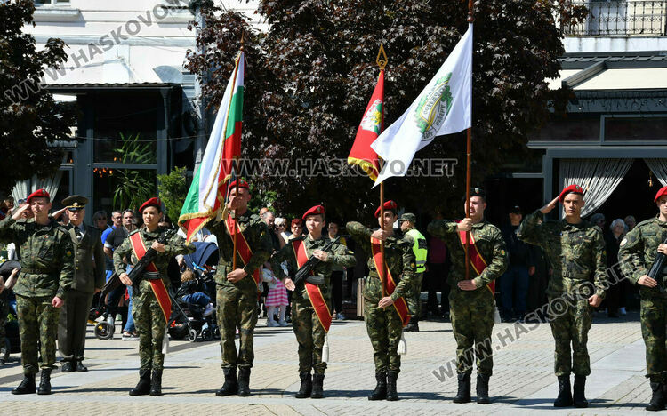 В Хасково отслужиха тържествен молебен за успех на Българската армия