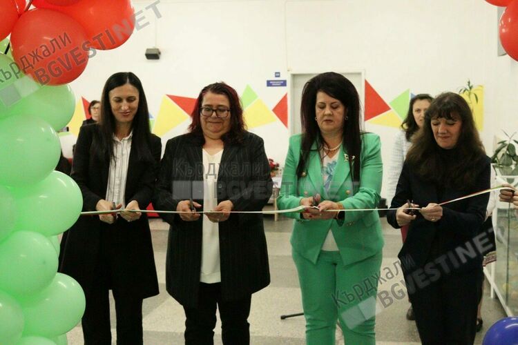 Училище на бъдещето: СУ &bdquo;Владимир Димитров &ndash; Майстора&ldquo; откри модерни STEM кабинети и звукозаписно студио  