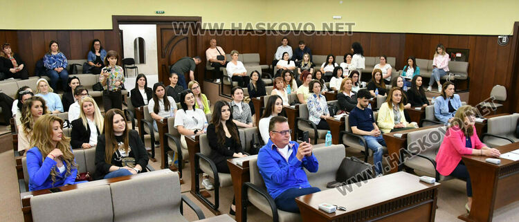 Хасково инвестира в идеи: Нова програма предлага финансиране до 20 000 евро за предприемачи