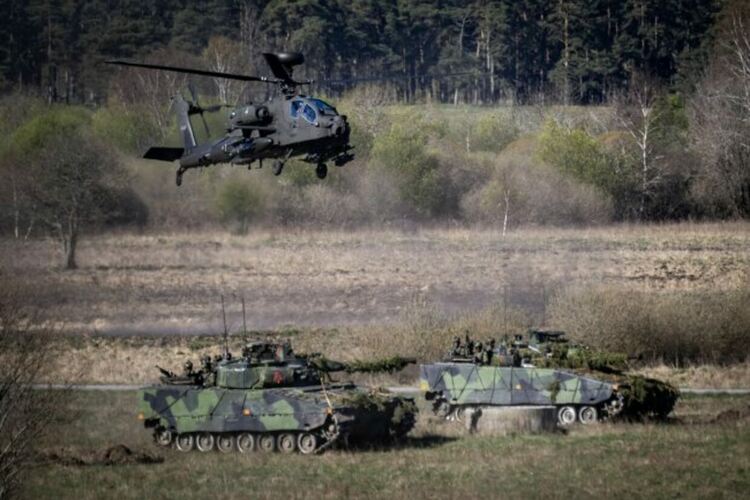 Снимката е илюстративна, кадър от военно учение.
