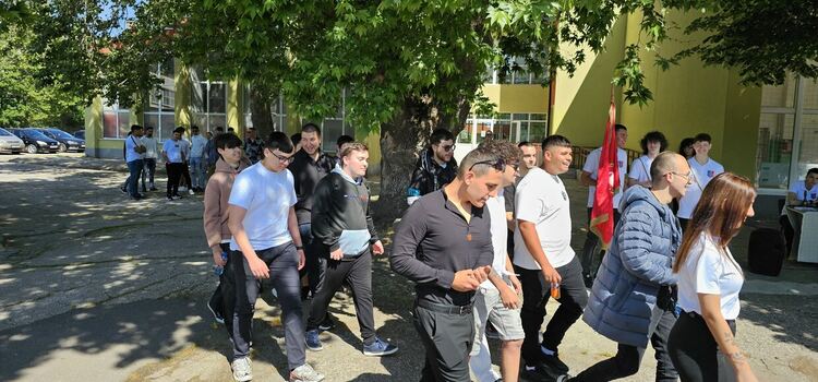 Емоционално изпращане на Випуск 2026 в ПГМЕТ &bdquo;Стойчо и Кица Марчеви&ldquo; в Хасково