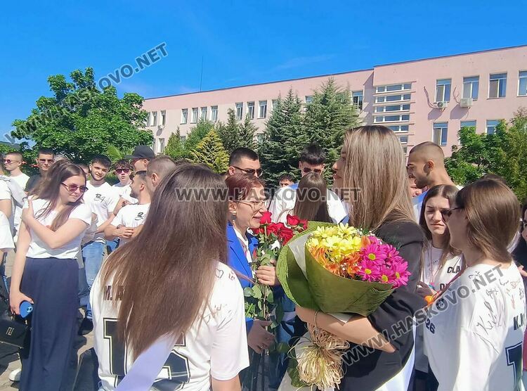 ПГДС &bdquo;Цар Иван Асен II&ldquo; в Хасково изпрати Випуск 2026 с емоционално тържество и много награди