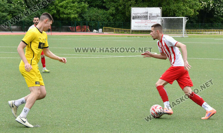 ФК &bdquo;Хасково&ldquo; вдигна шампионската купа