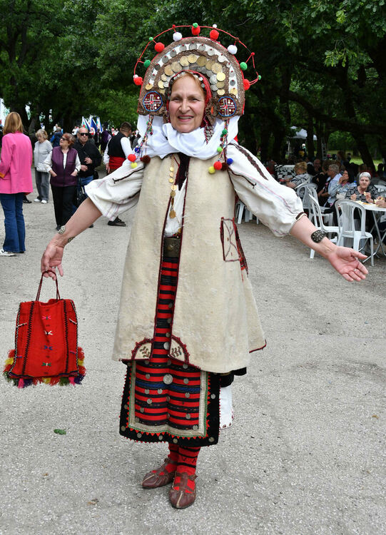Златка Господинова