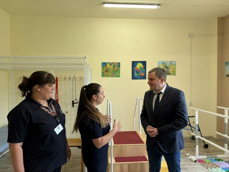 Нова зала за лечебна физкултура за деца, вече работи в Специализираната болница за продължително лечение и рехабилитация в Перник