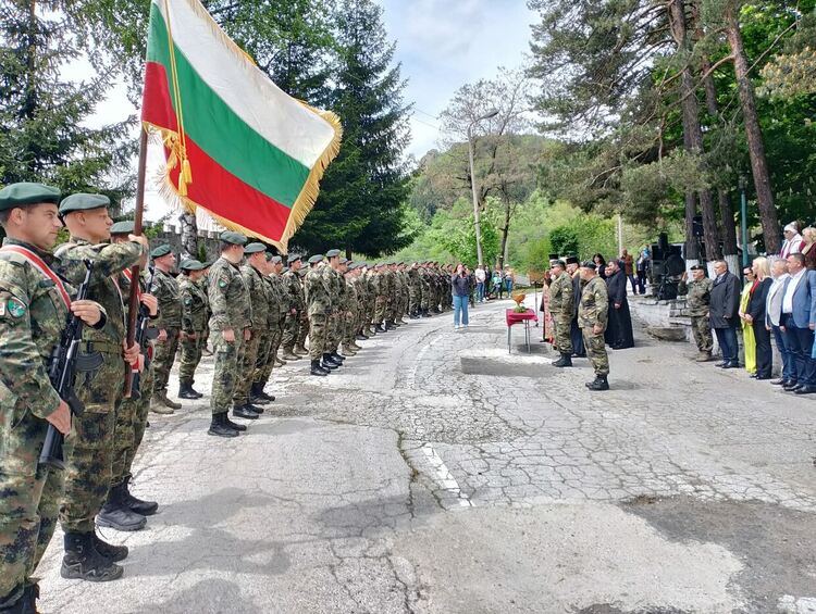 101-ви Алпийски полк отбелязва храмовия празник на параклиса &bdquo;Св. св. Константин и Елена&ldquo;
