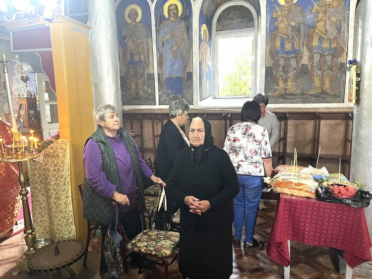 Литургия и курбан за здраве в църквата &bdquo;Св. Св. Константин и Елена&ldquo; в с. Крепост