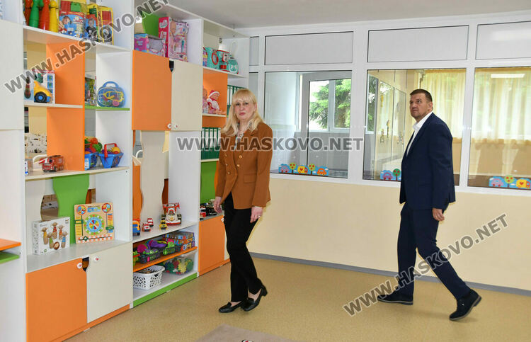Откриха напълно обновената детска градина &bdquo;Иглика&ldquo; в Хасково 