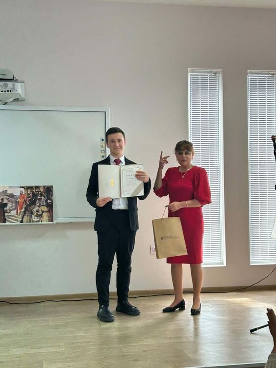 Отличиха изявени димитровградски учители и ученици в навечерието на 24 май