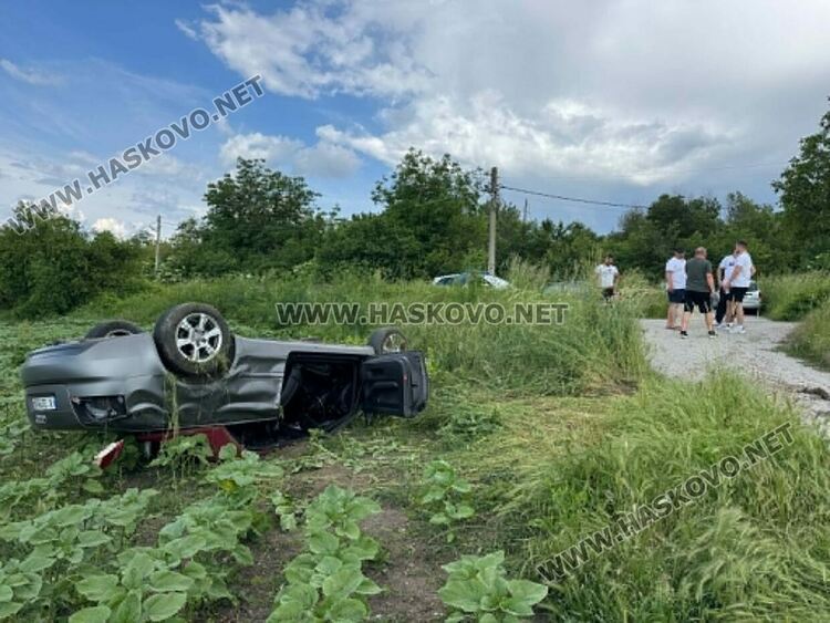 20-годишна се обърна с &bdquo;Ауди&ldquo; по пътя Хасково&nbsp;&ndash; Кърджали
