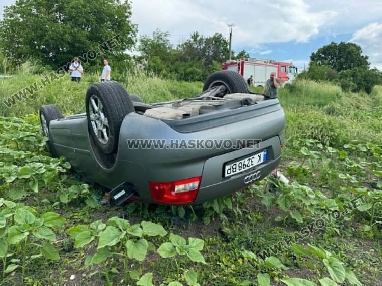 20-годишна се обърна с &bdquo;Ауди&ldquo; по пътя Хасково&nbsp;&ndash; Кърджали