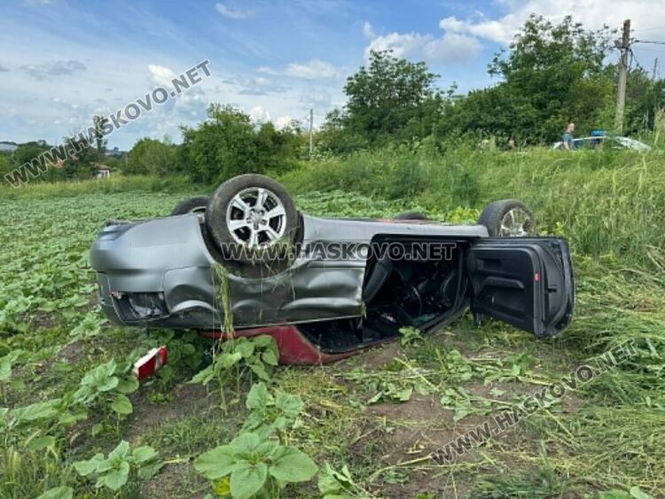 20-годишна се обърна с &bdquo;Ауди&ldquo; по пътя Хасково&nbsp;&ndash; Кърджали