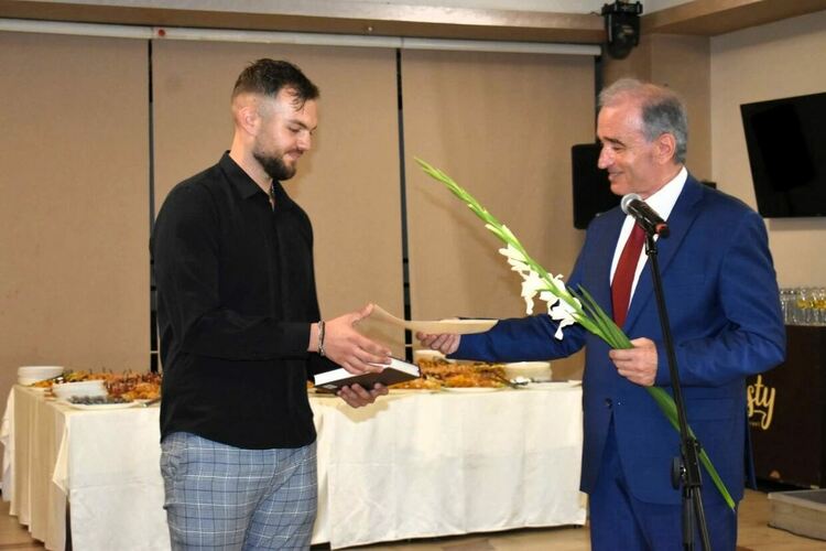 Връчиха наградите &bdquo;Учител на годината&ldquo; в Асеновград