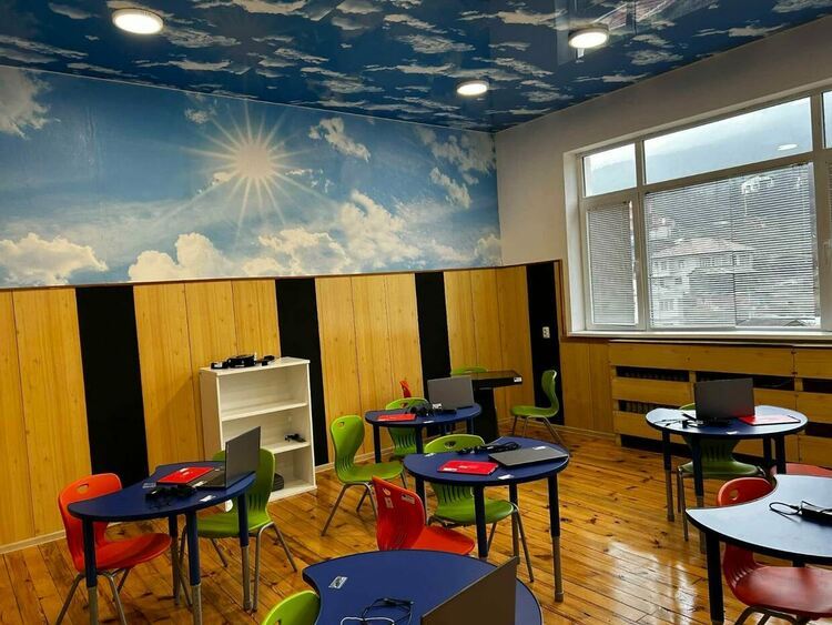 ОУ &bdquo;Цар Симеон I&ldquo; в Павелско откри модерен STEM център за обучение чрез технологии и практика (Галерия) 