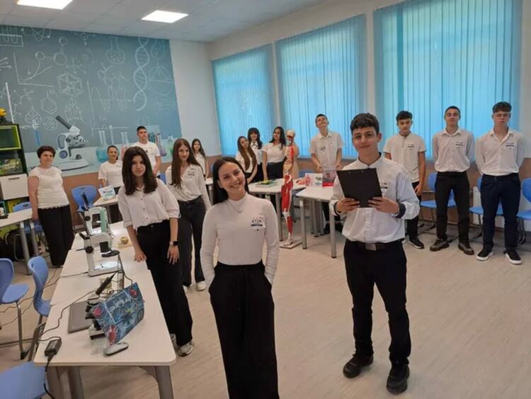 Официално откриха нов STEM център в СУ &bdquo;Желязко Терпешев&ldquo; в Любимец